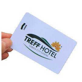 พีวีซีเคลือบ  RFID บัตรกุญแจโรงแรม 13.56MHz CR80 แถบแม่เหล็ก