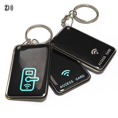การ์ดควบคุมการเข้าถึงการพิมพ์ที่กําหนดเอง NFC 13.56Mhz RFID Epoxy Tag NFC Keychain MIFARE Classic EV1 1K